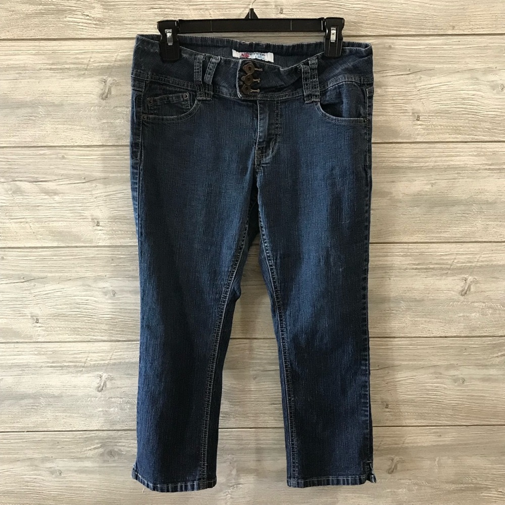 Women's Piper & Blue Capri Jeans